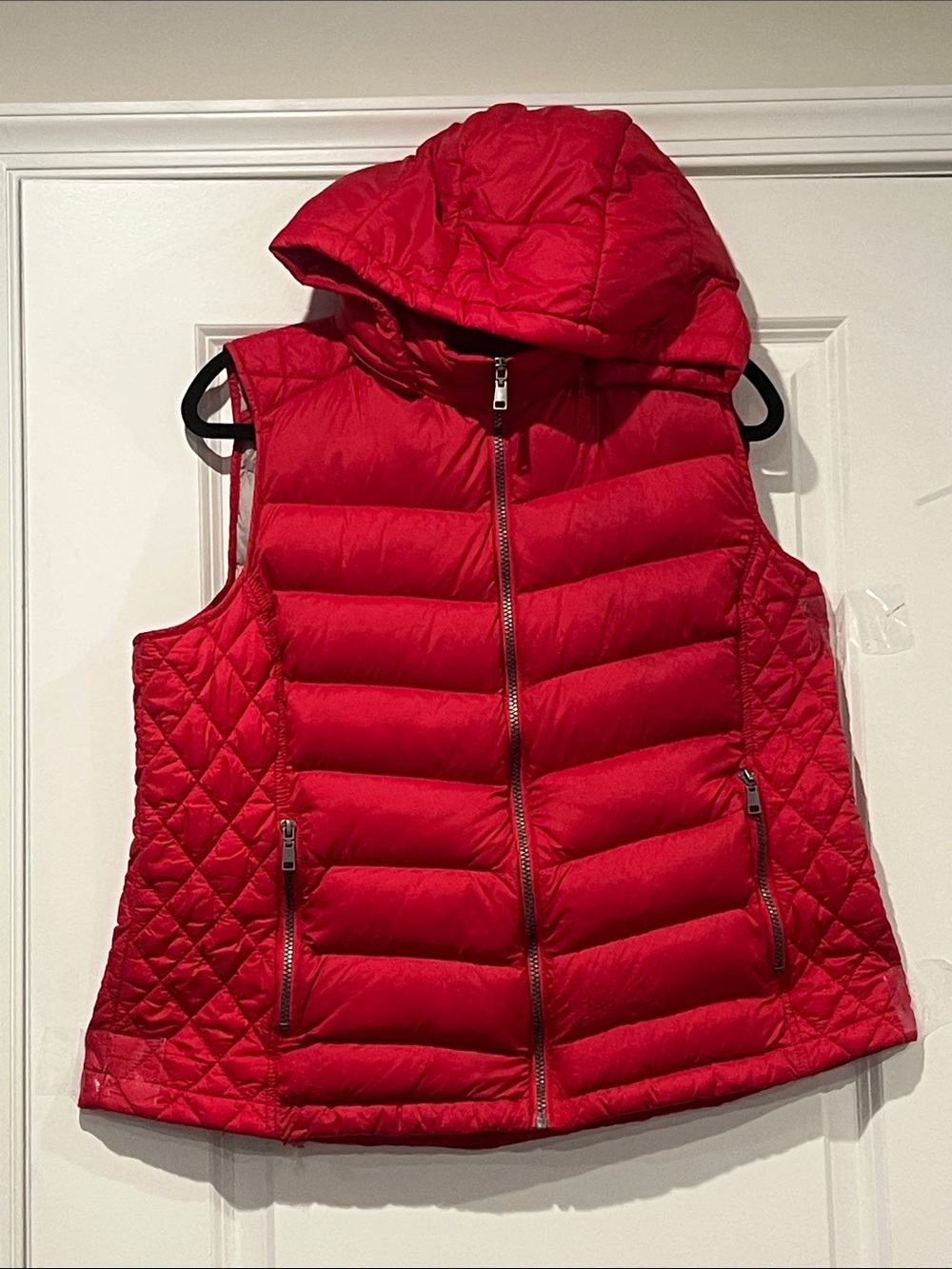 G.H. Bass & Co. Quilted Hooded Puffer Vest - Red